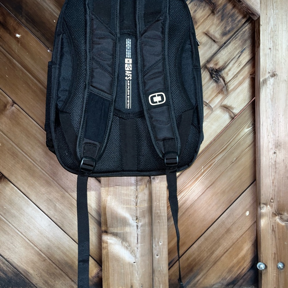 NWT OGIO backpack - Picture 6 of 6